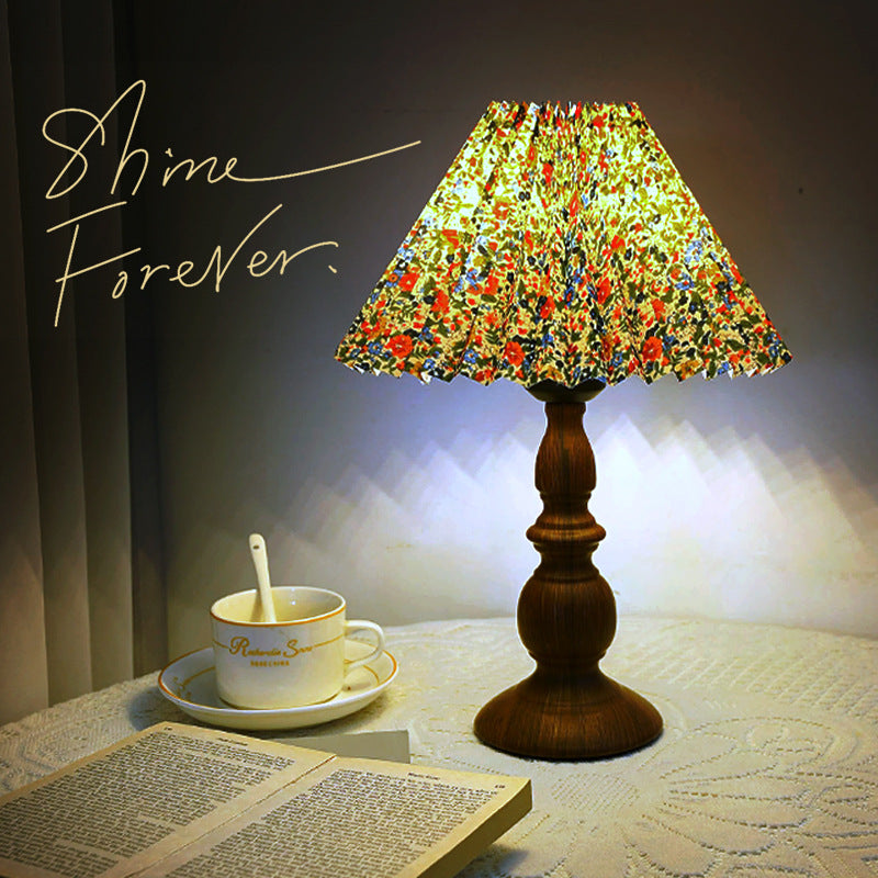 American Style Retro Wood Grain Table Lamp